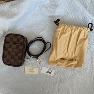 Louis Vuitton Etui Okapi Beltbag